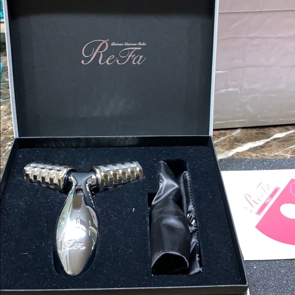 ReFa Pro Platinum Electronic Roller